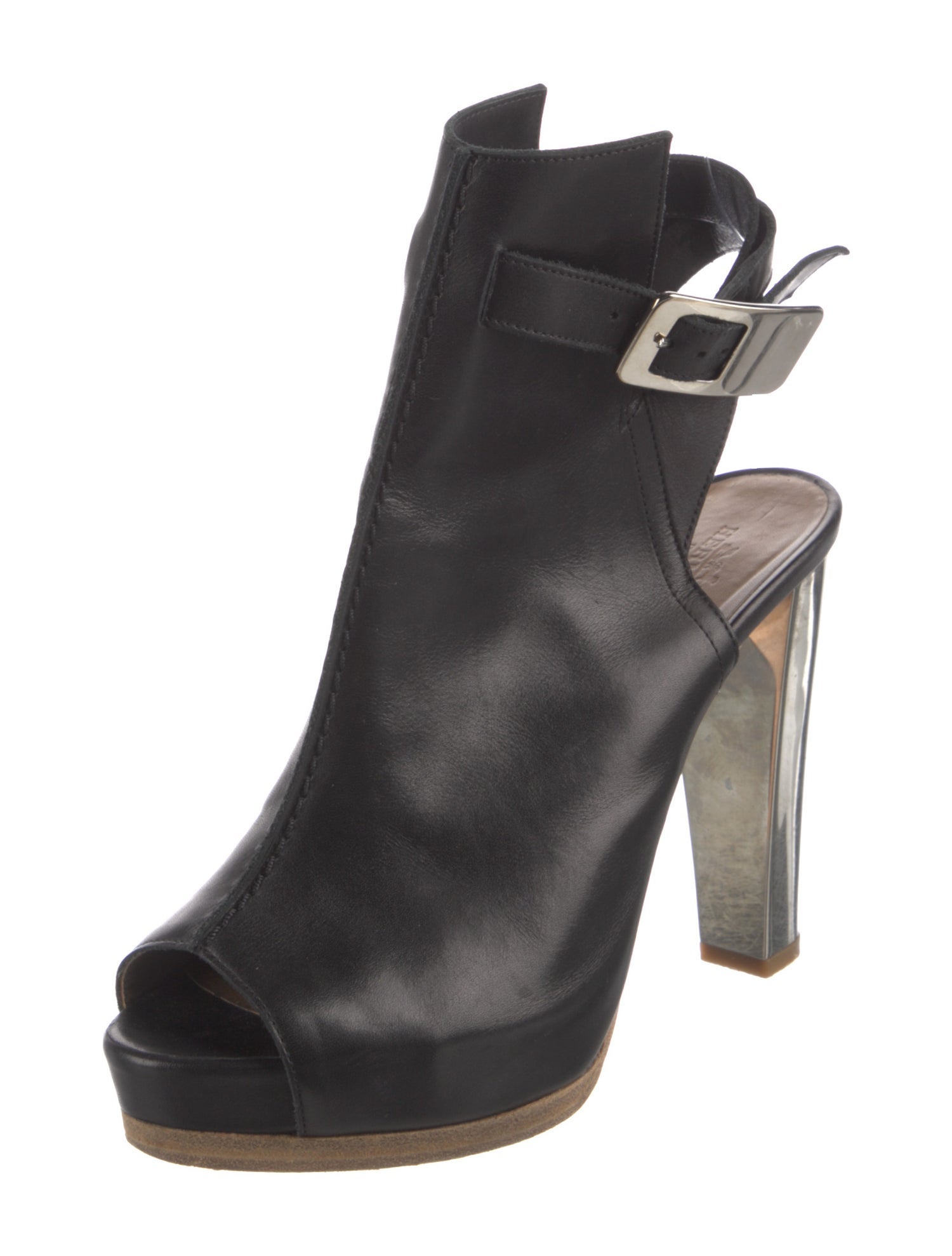 Hermès Elite Leather Slingback Pumps