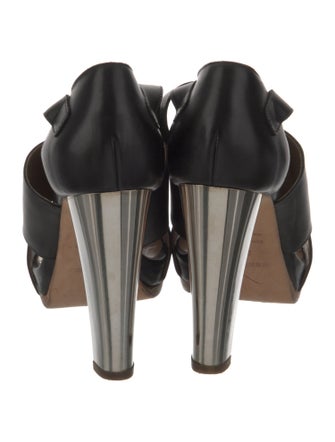 Hermès Leather Sandals