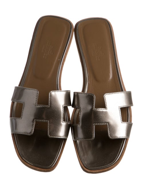 Hermès Oran Patent Leather Slides