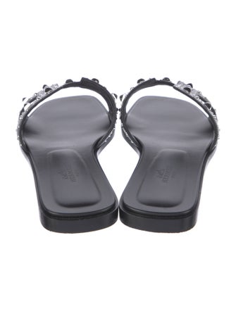 Hermès Oran H Logo Slides