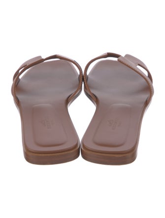 Hermès Oran H Logo Slides
