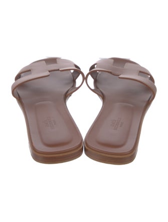 Hermès Oran H Logo Slides