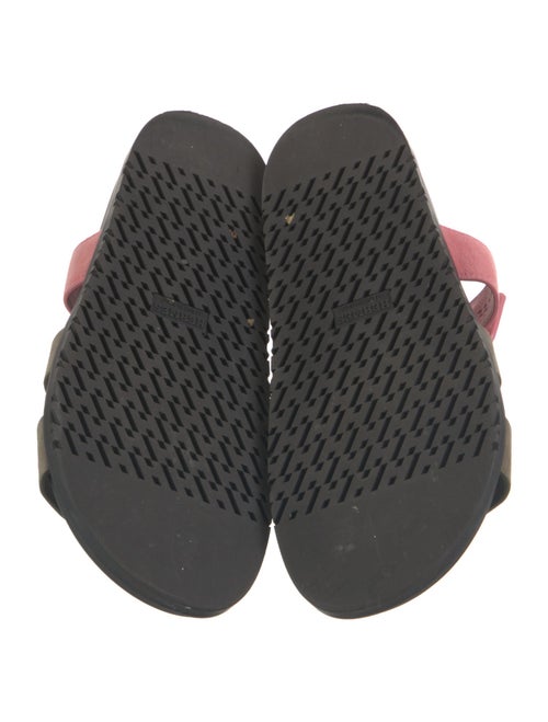 Hermès Chypre H Logo Slides