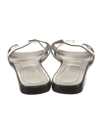 Hermès Oran Leather Slides