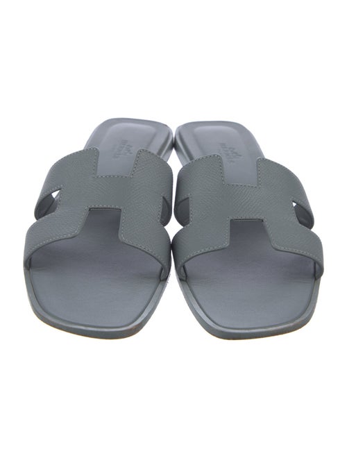 Hermès Oran H Logo Slides