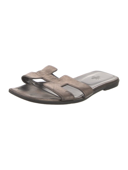 Hermès Oran H Logo Slides