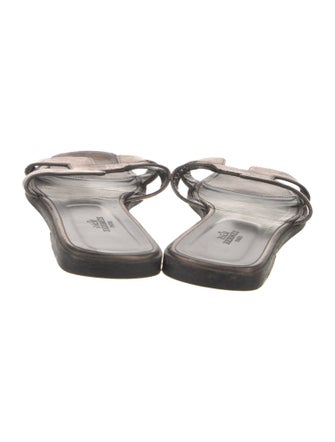Hermès Oran H Logo Slides