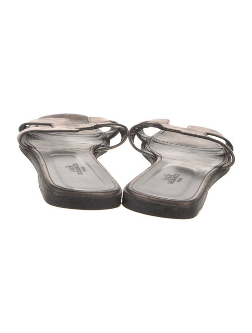 Hermès Oran H Logo Slides