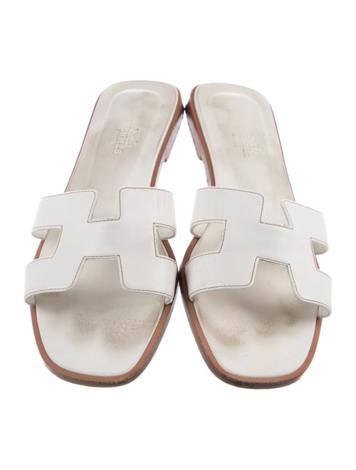 Hermès Oran H Logo Slides