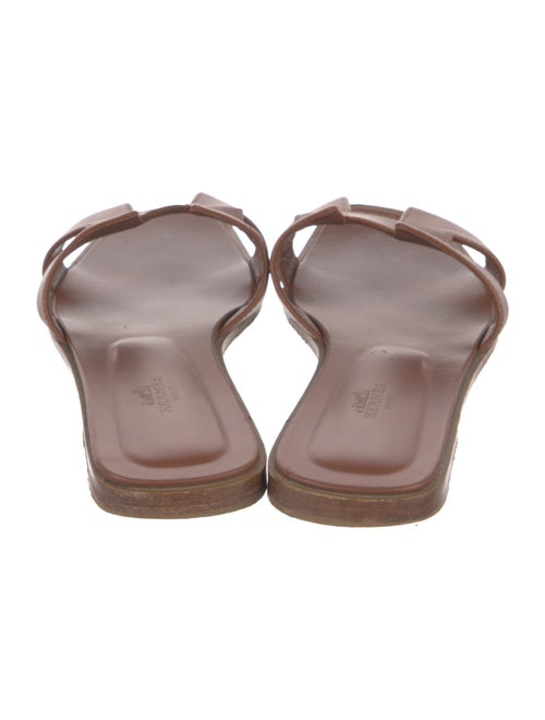 Hermès Oran H Logo Slides