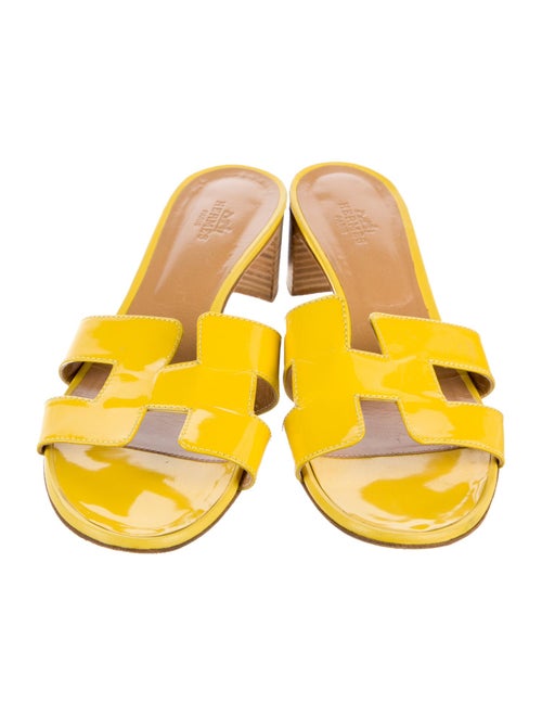 Hermès Oasis H Logo Slides