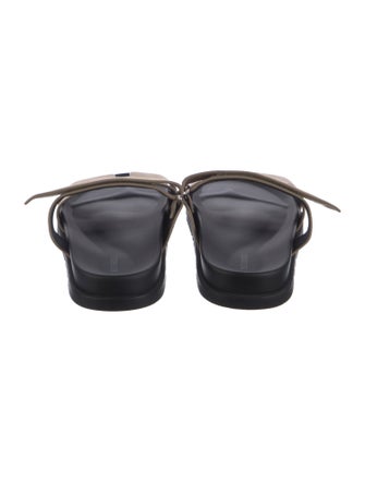 Hermès Chypre H Logo Slides