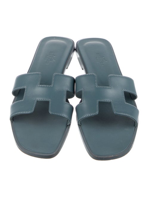 Hermès 2022 H Logo Slides