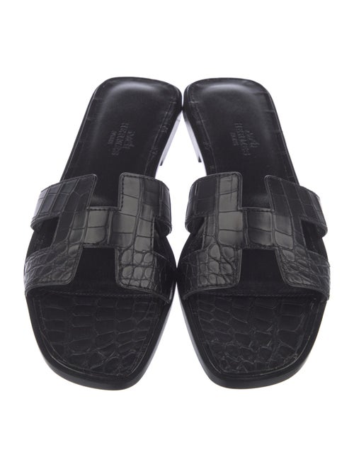 Hermès Oran H Logo Slides