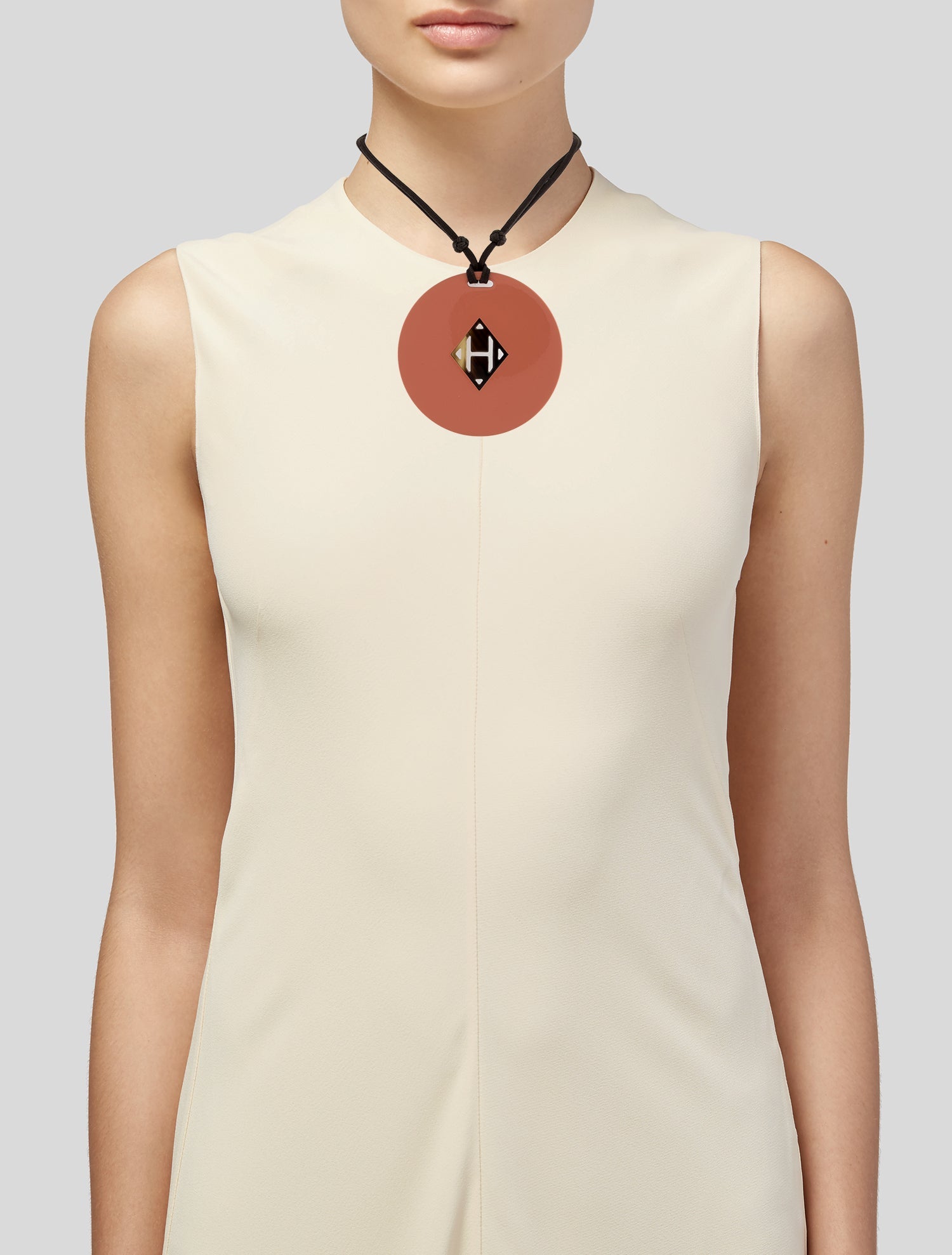 Hermès Kuartz Lacquer & Horn Pendant Necklace