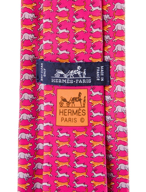 Hermès pink pattern print tie