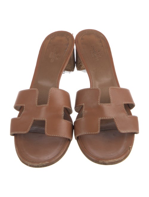 Hermès Oasis H Logo Slides