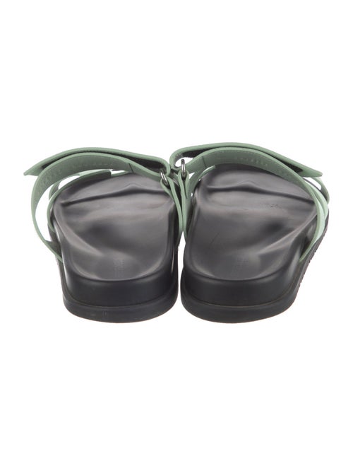 Hermès Chypre H Logo Slides