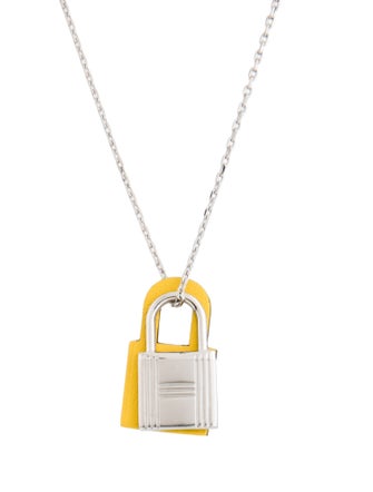 Hermès O'Kelly Pendant Necklace