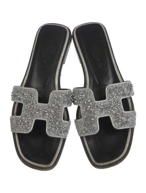 Hermès 2019 H Logo Slides