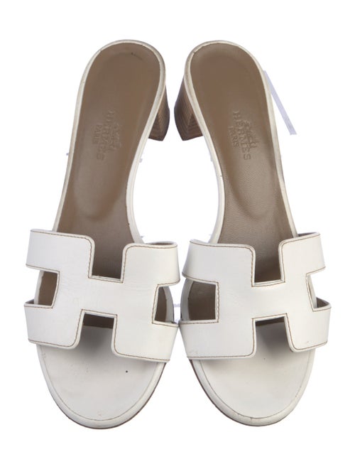 Hermès Oasis H Logo Slides