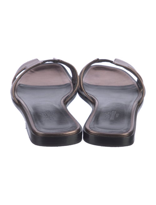 Hermès Oran H Logo Slides