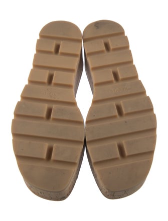 Hermès Eze 30 H Logo Slides