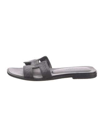 Hermès 2020 Oran Perforated Slides
