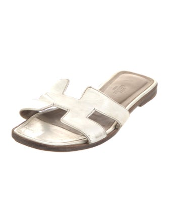 Hermès Oran H Logo Slides