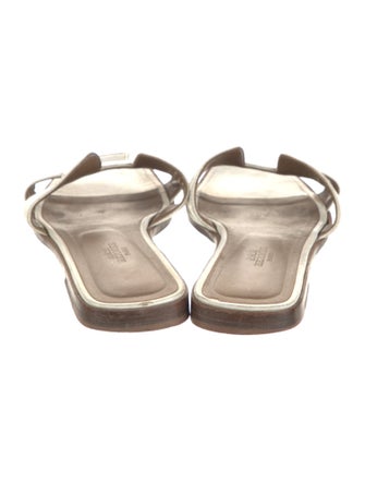 Hermès Oran H Logo Slides