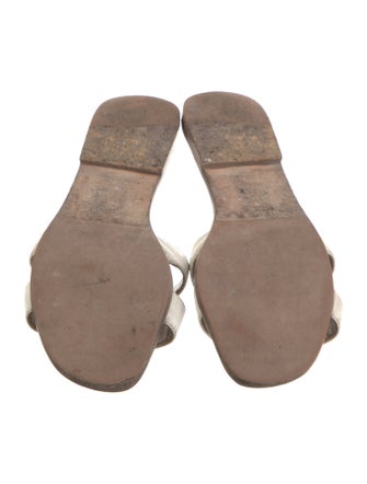 Hermès Oran H Logo Slides