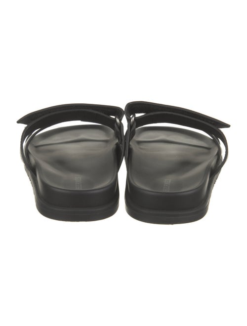 Hermès Chypre H Logo Slides