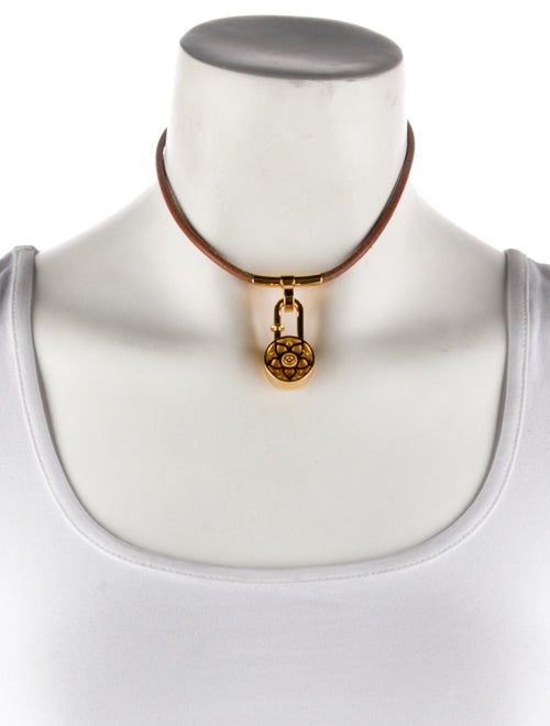 Hermès Lotus Cadena Choker Pendant Necklace