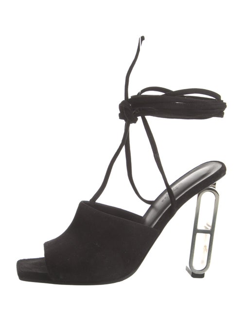 Hermès 2023 Image 100 Sandals