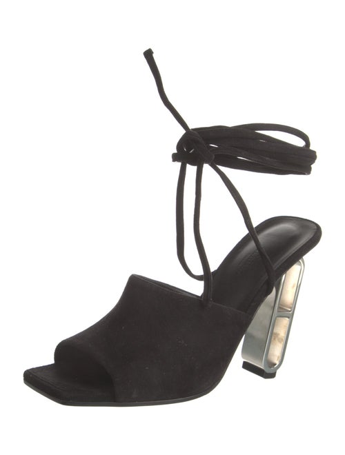 Hermès 2023 Image 100 Sandals