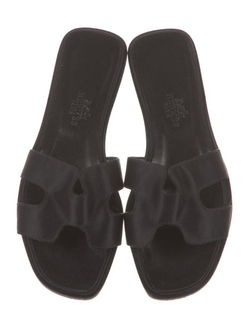 Hermès Oran H Logo Slides