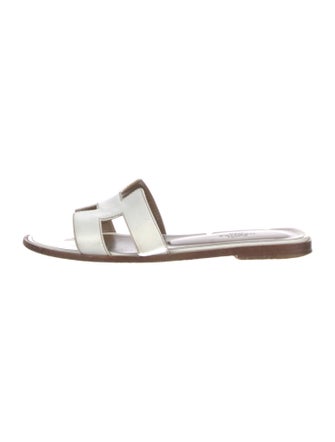 Hermès Oran H Logo Slides