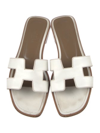 Hermès Oran H Logo Slides