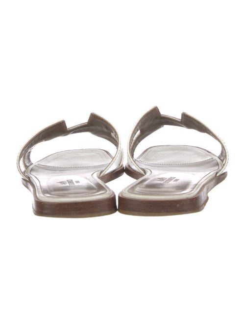 Hermès Oran H Logo Slides