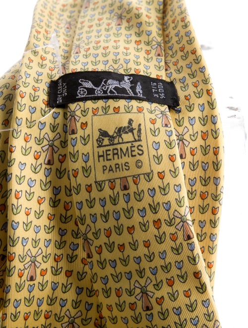 Hermès Silk Patterned Tie
