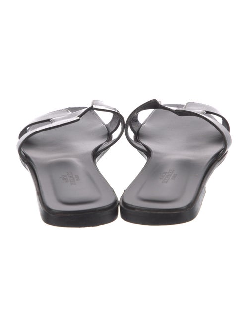 Hermès Oran H Logo Slides