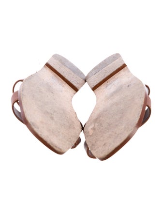 Hermès 2022 H Logo Slides