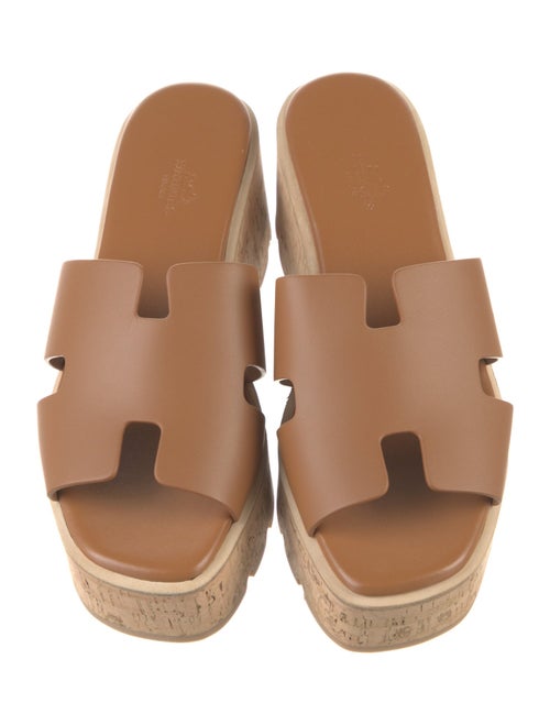 Hermès Eze 30 H Logo Slides