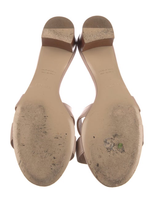 Hermès Oasis H Logo Slides