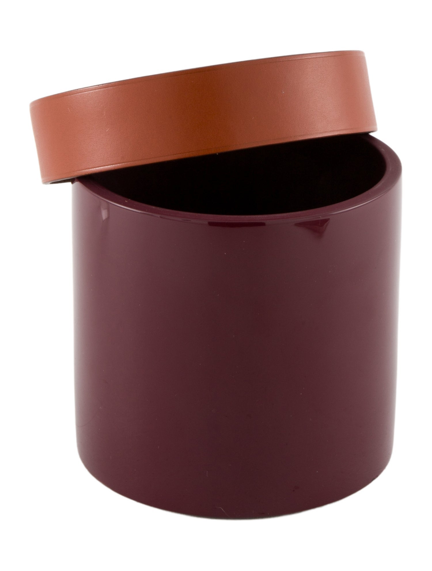 Hermès Lacquer Round Covered Box