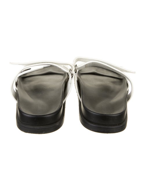 Hermès Chypre H Logo Slides