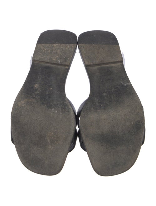 Hermès Medor Oran H Logo Slides