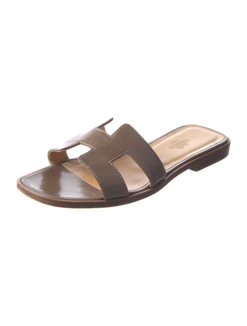 Hermès Oran Leather Slides