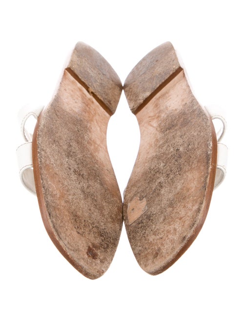 Hermès 2023 H Logo Slides