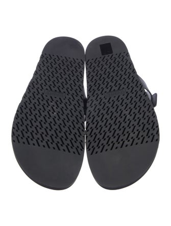 Hermès Chypre H Logo Slides